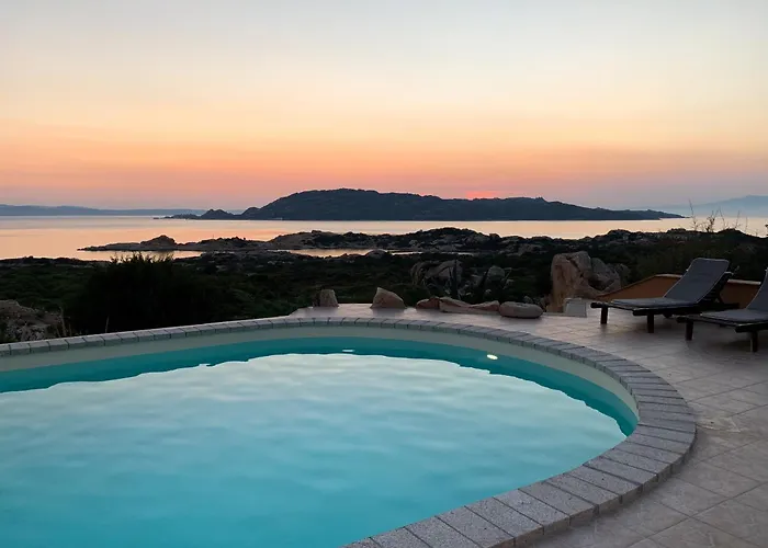 Lussuosa Privata - Piscina A 180 Sul Mare * La Maddalena (Sassari)