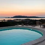 Lussuosa Privata - Piscina A 180 Sul Mare * La Maddalena (Sassari)